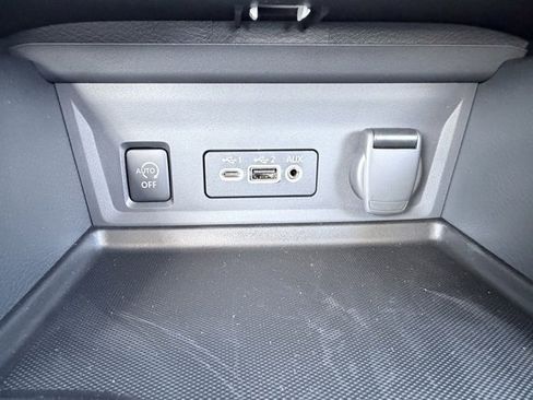 New 2025 Nissan Sentra SR image 25