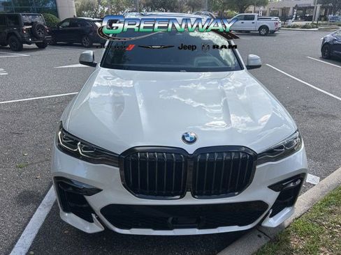 Used 2021 BMW X7 xDrive40i w/ M Sport Package image 11