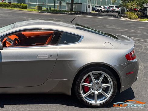 Used 2007 Aston Martin V8 Vantage Coupe RWD image 41