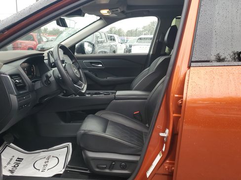 Certified 2023 Nissan Rogue Platinum image 19