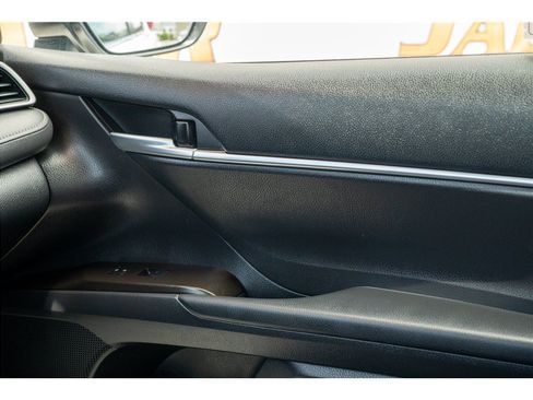 Used 2024 Toyota Camry SE w/ Convenience Package FWD image 23
