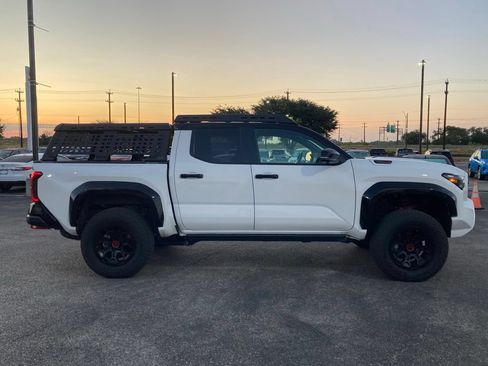 Certified 2025 Toyota Tacoma TRD Pro AWD/4WD image 4