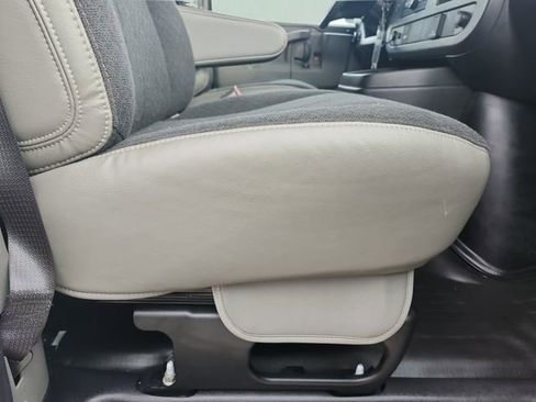 Certified 2024 Chevrolet Express 2500 w/ Driver Convenience Package image 18