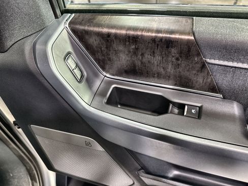 Used 2023 Ford F150 Lariat w/ Equipment Group 502A High image 39