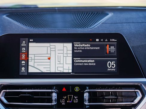 Used 2021 BMW 330e 330e w/ M Sport Package image 14