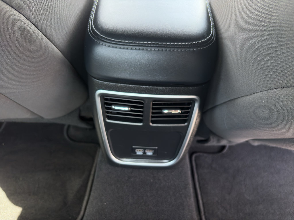Used 2023 Dodge Charger SXT RWD image 23