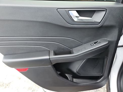 Used 2021 Ford Escape SE image 26