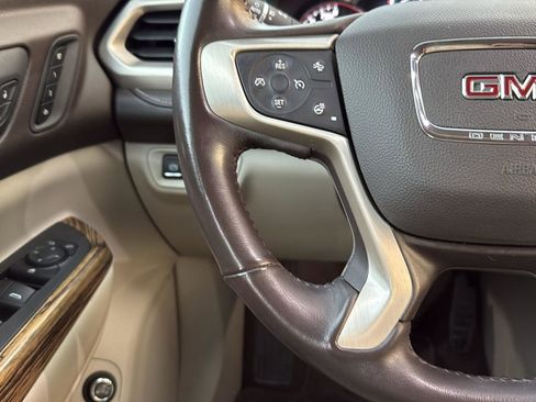 Used 2019 GMC Acadia Denali w/ Technology Package image 17