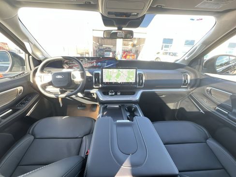 New 2026 Ford Expedition Max Platinum w/ Driver's Package image 23