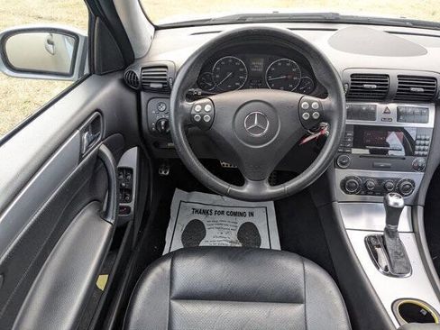 Used 2006 Mercedes-Benz C 230 Sedan image 29