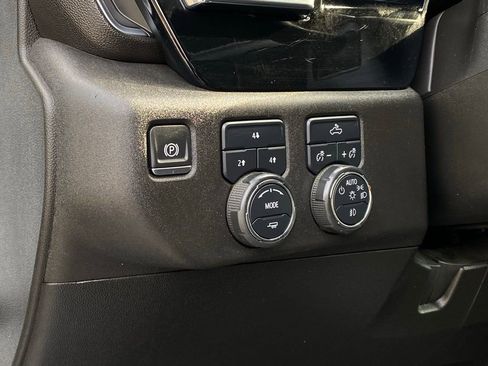 Used 2024 Chevrolet Silverado 2500 LT image 12