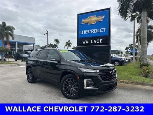 Certified 2023 Chevrolet Traverse RS image 1