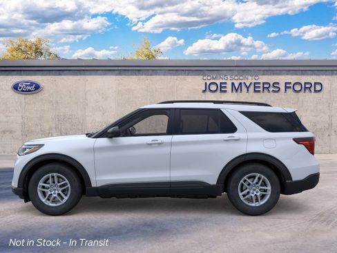 New 2026 Ford Explorer Active RWD image 3