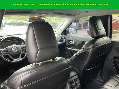 Used 2019 Jeep Cherokee Latitude Plus FWD image 13