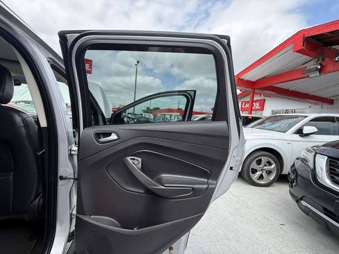 Used 2019 Ford Escape SE AWD/4WD image 13