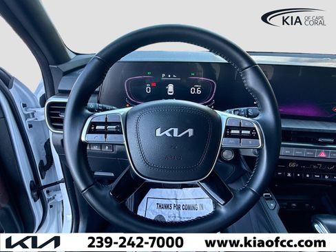 Certified 2024 Kia Telluride EX w/ EX Captain's Chair Package image 42