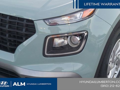 New 2026 Hyundai Venue SE FWD image 12