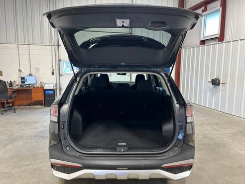 Used 2023 Kia Sportage LX FWD image 19
