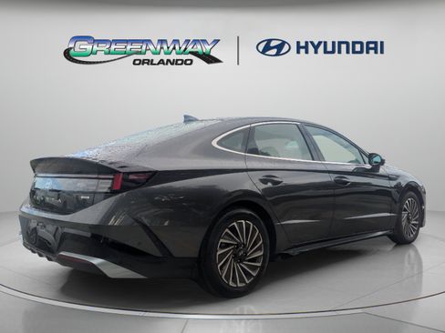 Used 2024 Hyundai Sonata Limited FWD image 8