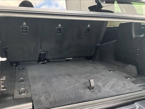 Used 2019 Jeep Wrangler Unlimited Rubicon w/ Cold Weather Group image 24