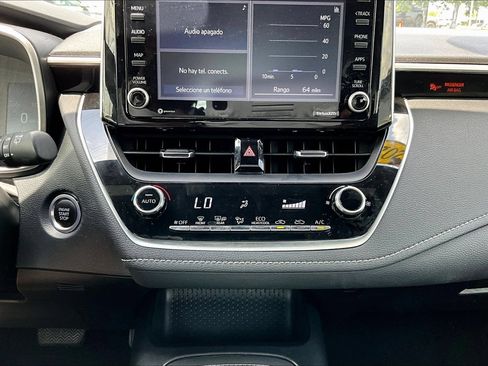 Used 2022 Toyota Corolla SE FWD image 18