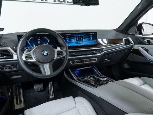 Certified 2024 BMW X7 xDrive40i w/ Executive Package image 16
