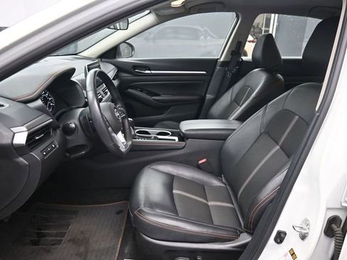 Used 2025 Nissan Altima 2.5 SR image 19