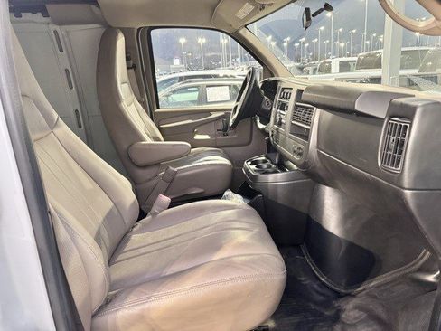 Used 2013 Chevrolet Express 2500 image 12