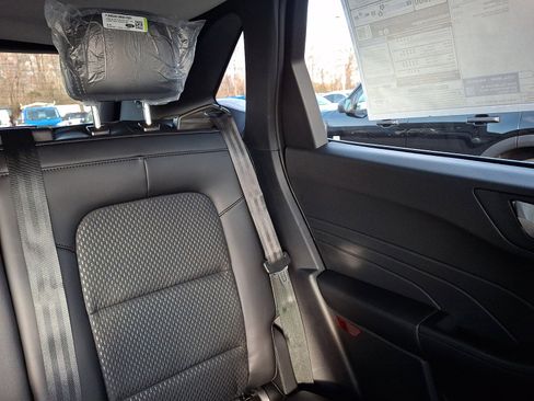 New 2026 Ford Escape SE image 21
