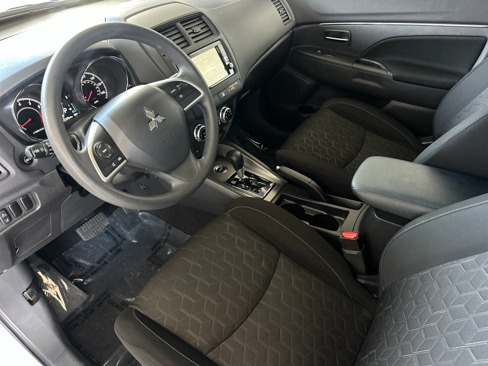 Used 2025 Mitsubishi Outlander Sport ES AWD/4WD image 9