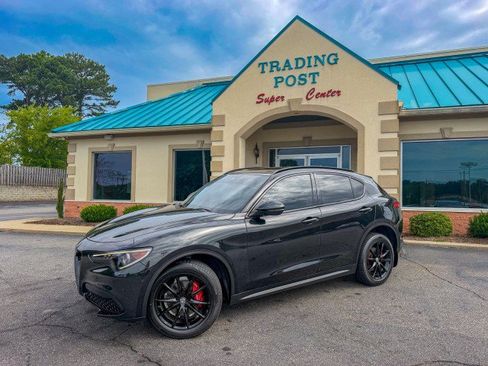 Used 2018 Alfa Romeo Stelvio Ti AWD/4WD image 24