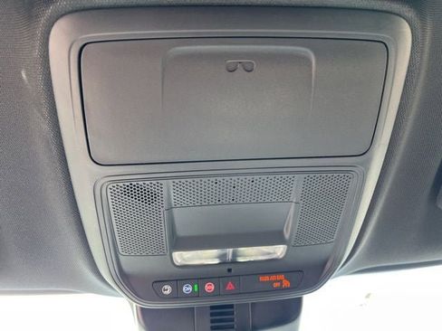Used 2026 GMC Acadia AT4 AWD/4WD image 13