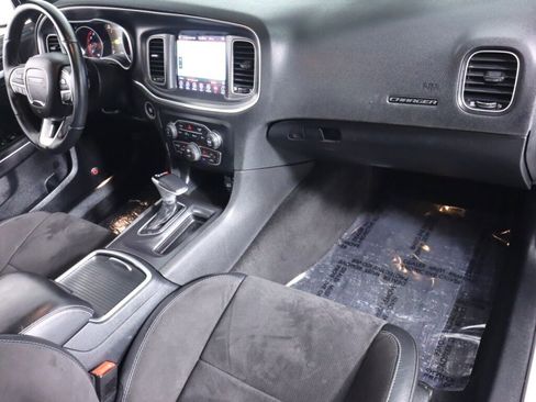 Used 2017 Dodge Charger R/T Scat Pack w/ Beats Audio Group image 40