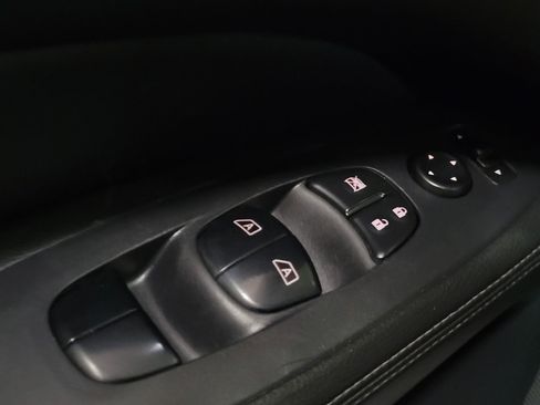 Used 2019 Nissan Pathfinder Platinum AWD/4WD image 27
