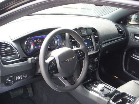 Certified 2022 Chrysler 300 S w/ Comfort Group RWD image 3