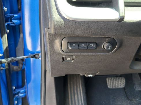 Used 2024 GMC Terrain SLT w/ Tech Package AWD/4WD image 11