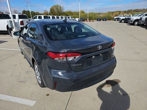 Used 2024 Toyota Corolla LE image 3