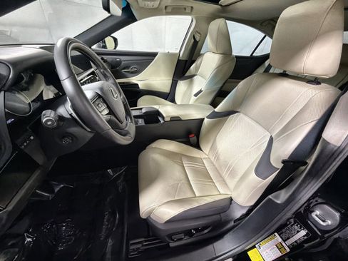Used 2022 Lexus ES 300h 300h Luxury image 13