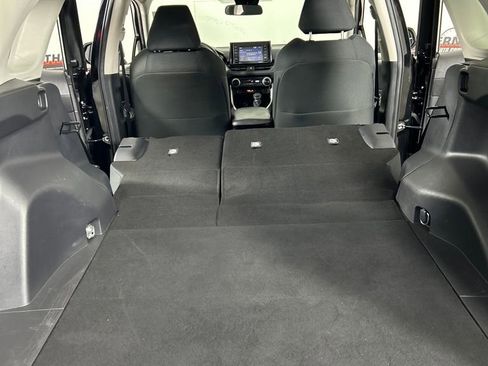 Used 2021 Toyota RAV4 LE image 18