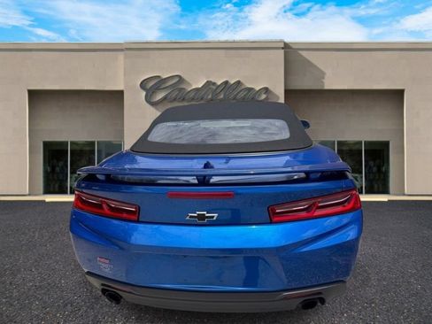 Used 2018 Chevrolet Camaro LT RWD image 4