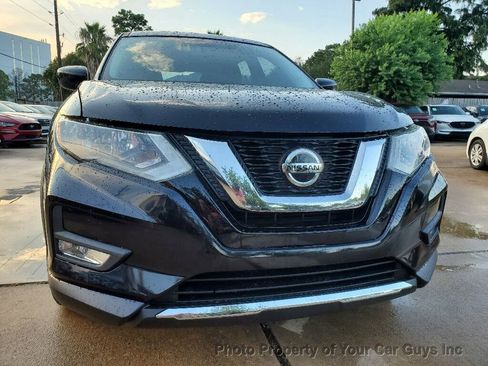 Used 2018 Nissan Rogue S image 5