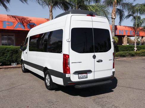 Used 2019 Mercedes-Benz Sprinter 2500 image 6