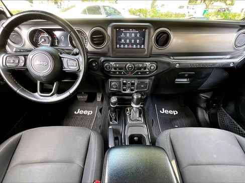 Used 2021 Jeep Wrangler Unlimited Sport image 7