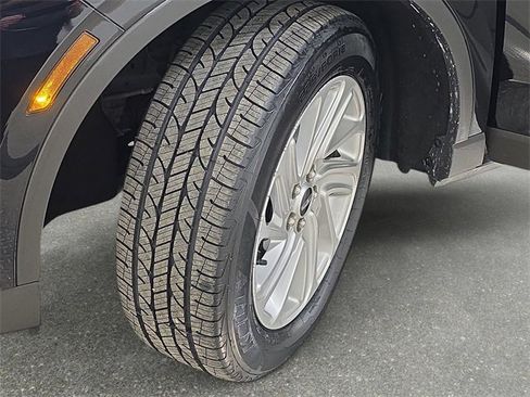 Used 2023 Lincoln Corsair FWD image 28