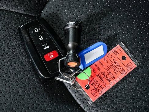 Used 2022 Toyota Avalon Limited w/ Advanced Safety Package image 37