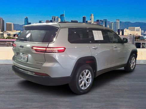 Used 2022 Jeep Grand Cherokee L Limited image 4