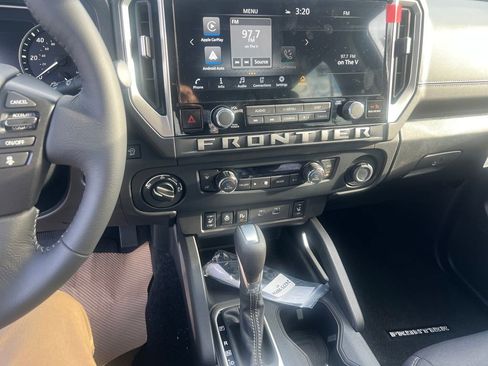 New 2026 Nissan Frontier SV w/ SV Convenience Package image 18