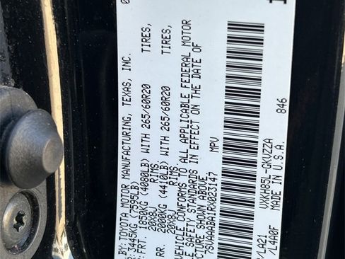 Used 2024 Toyota Sequoia Platinum image 32