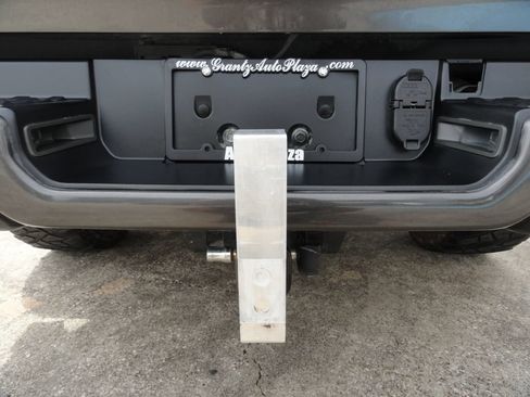 Used 2021 RAM 1500 Laramie w/ Night Edition AWD/4WD image 39