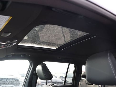 New 2025 Jeep Grand Cherokee Limited w/ MOPAR Finishing Package image 25